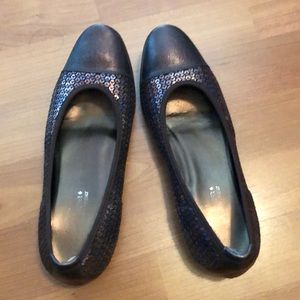 Donald Pliner sequined brown shoes